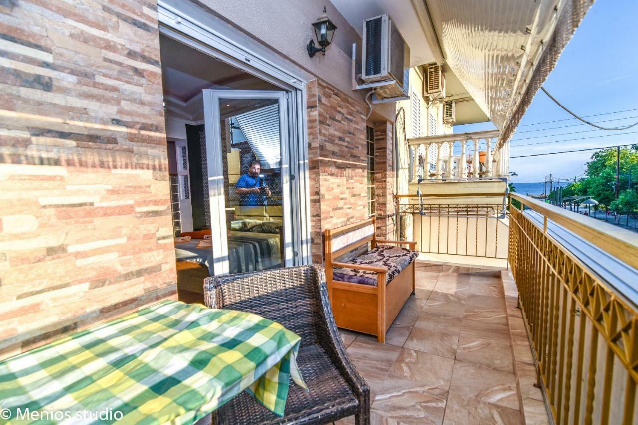 Menios Apartments And Studios Nea Kallikrateia Exteriör bild